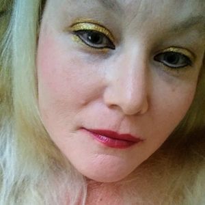 Meet your Posher, Joni